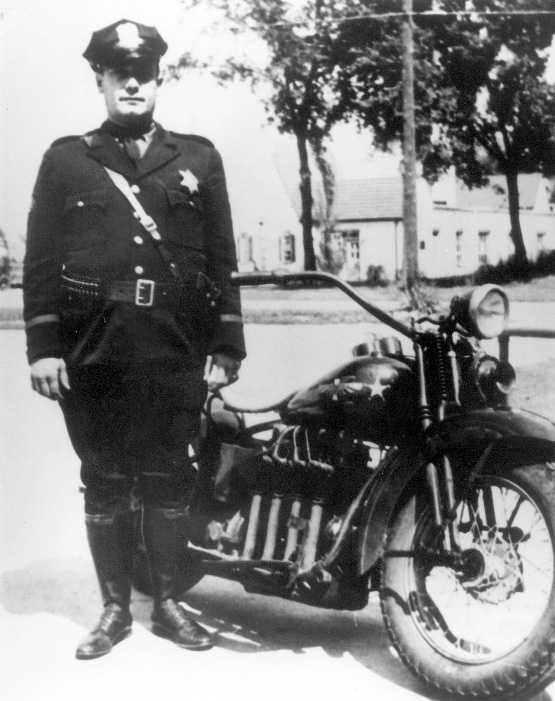 1930 Henderson Motorcycle - Ofc Karl Pearson